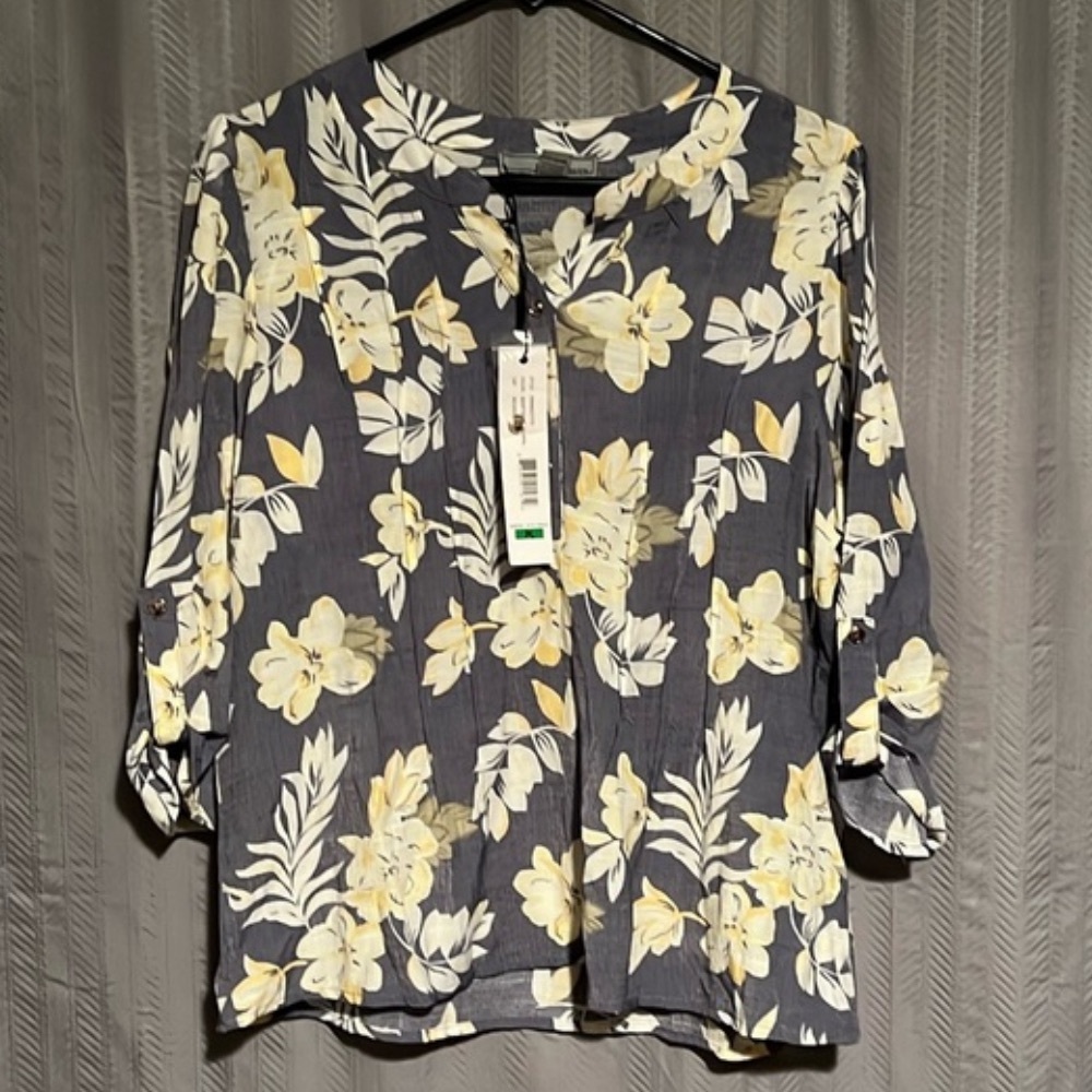 By Design Floral Blouse